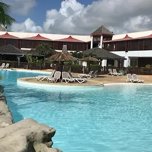  Appartement Le Camassia - De Standing Dans Résidence Privée Avec Accès Piscine Et Plage.