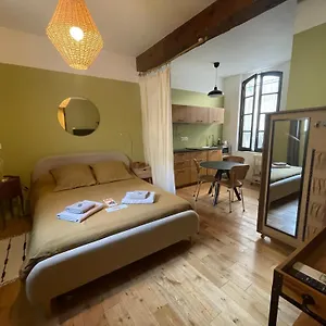 De Charme à La Roquette Appartement Arles
